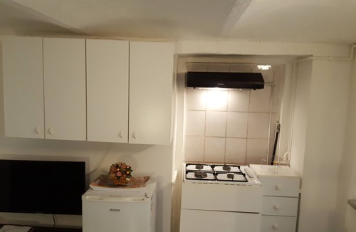 Asti Apartment | Location Turistic Studio Central Sanctuary Park.