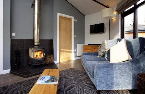 Bruichladdich Resort | LOCH TAY HIGHLAND LODGES and GLAMPING PARK