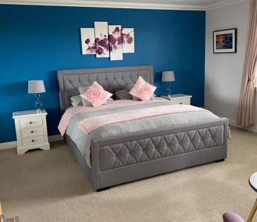 Eyre Apartment | Lochview Chalet