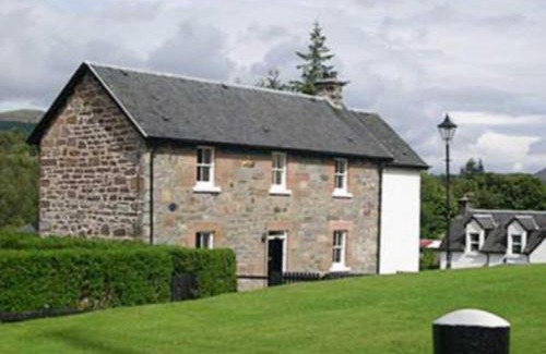 Fort Augustus House | Lockview Upper Flat