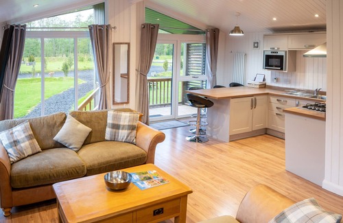 Errol Cottage | LODGE 2 - KINNOULL, romantic, luxury holiday cottage in Errol