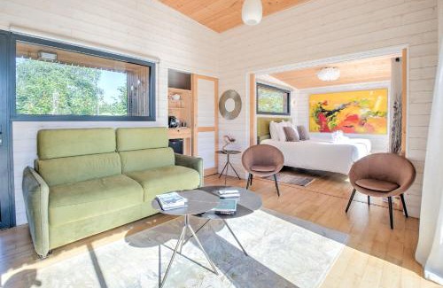 Saint-Felix-de-Reillac-et-Mortemart Apartment | Lodge Bruyère avec Jacuzzi
