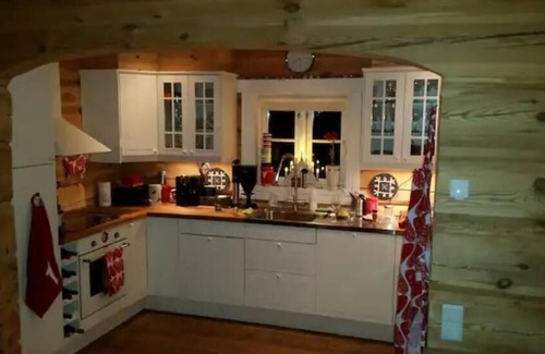 Klovsjo Cabin | Lodge by lake and slopes