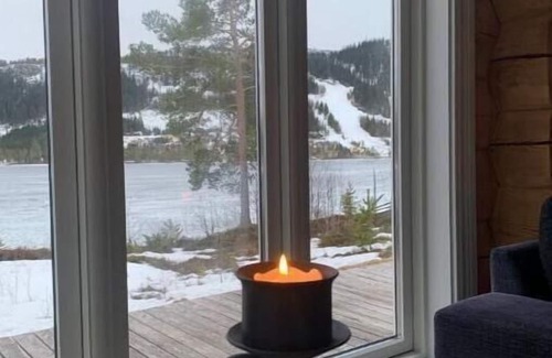 Klovsjo Cabin | Lodge by lake and slopes