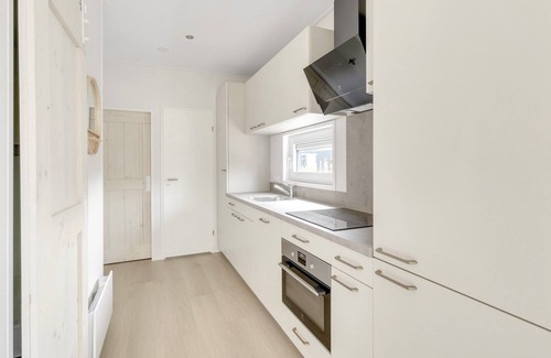 Ouddorp Cabin | Lodge Duynhof 4 holiday home in Ouddorp near the North Sea