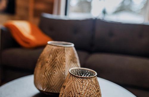 Le Chambon-sur-Lignon House | Lodge familial avec jacuzzi privatif, accès piscine et nombreuses activités au bord du golf - FR-1-582-367