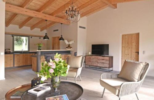 Lecci Villa | Lodge Les Oliviers Di Lecci