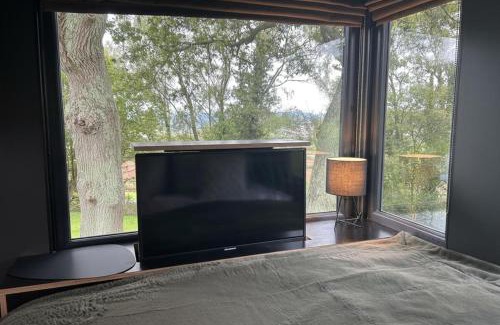 Liverton House | Lodge on Teign River 1 Bed Sleeps 2 Parking