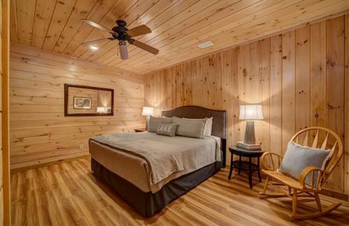 Blue Ridge House | Lodge on the Lake