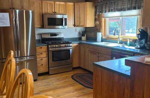 Grayling Cabin | Lodge on the Manistee:Cozy Up with River Views & Fall Colors—Your Autumn Retreat Awaits