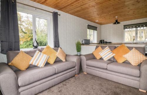 Grampound House | Lodge Two