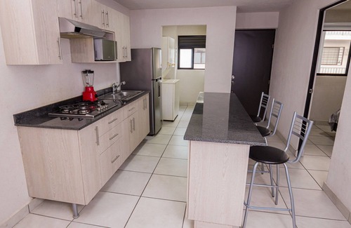 La Perla Apartment | Lodging centrally located near H.Civil, CUCS, IMSS