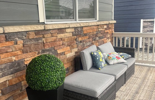 Watkins House | Lodging in Aurora, contactless entry