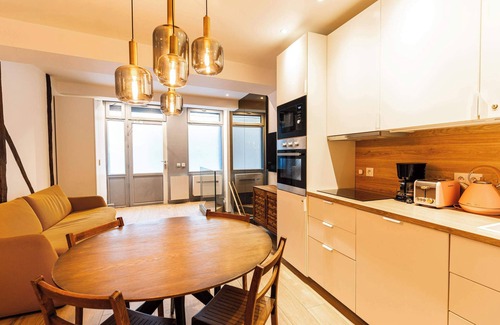 Saint-Merri Apartment | Loft 1 BR Marais, Notre Dame AC by LCC Agency