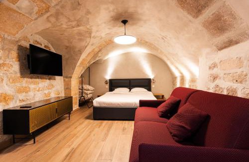 Saint-Merri Apartment | Loft 1 BR Marais, Notre Dame AC by LCC Agency