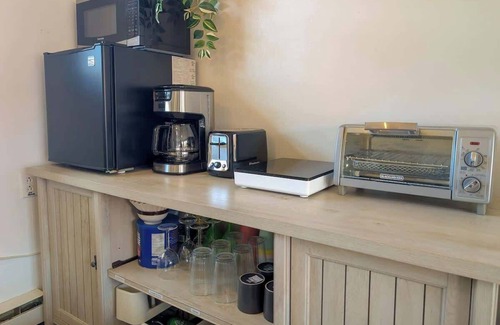 Ste Anne de Beaupre Apartment | Loft 9 | 2 Min Waterfront | BBQ & Fireplace