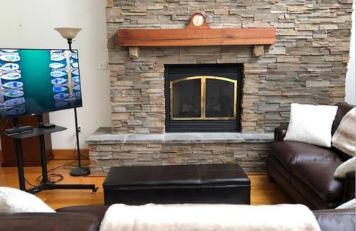 Downtown Apartment | Loft apartment in the heart of downtown New Haven and blocks from the Omni Hotel