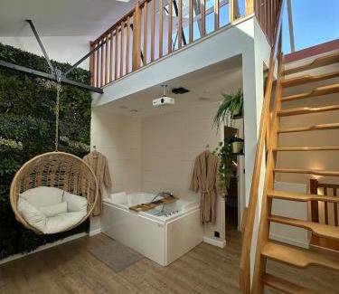 Republique Apartment | Loft avec Jaccuzi