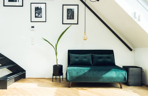 Meidling Apartment | Loft Black River near Schönbrunn Palace/U6