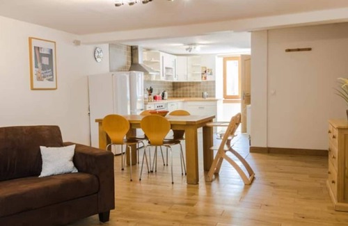 Peisey-Nancroix Apartment | Loft Bonziers - authentic alpine experience (6p, sauna)