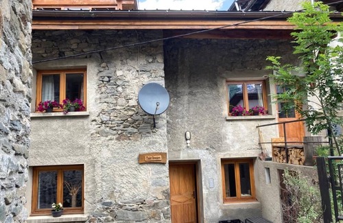 Peisey-Nancroix Apartment | Loft Bonziers - authentic alpine experience (6p, sauna)