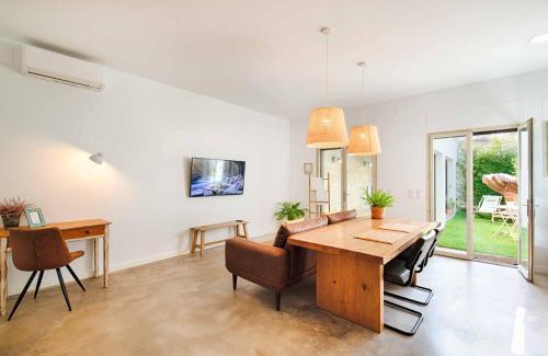 Figueres Apartment | Loft con piscina climatizada privada y parking