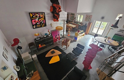 Laverune Apartment | Loft, Design collection, artist's studio, 15' from beaches and Montpellier center