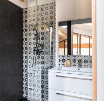 Vernegues House | Loft en Provence - Terrasse-Climatisation-Proche Golf et Luberon
