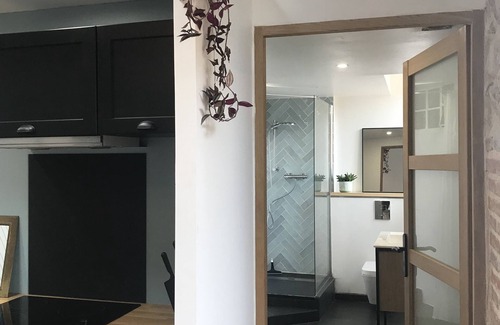 Saint-Genis Apartment | Loft amidst the vines