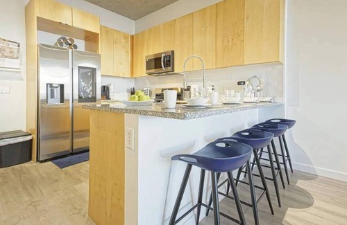 Downtown Las Vegas Condo | Loft Lv8 ※ Elegant Urban Oasis in Downtown Vegas