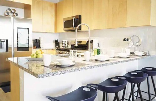 Downtown Las Vegas Condo | Loft Lv8 ※ Elegant Urban Oasis in Downtown Vegas