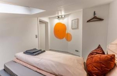 Barmen Apartment | Loft mit Billard-tisch und PS4