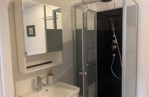 Tours Apartment | Loft Parking Centre Tours et Bord du Cher