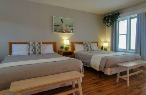 Ste Anne de Beaupre Apartment | Loft River and Mountains 15