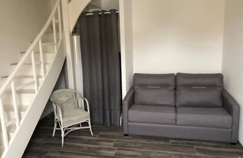 Saint-Christoly-Medoc House | Loft sleeps 6-10
