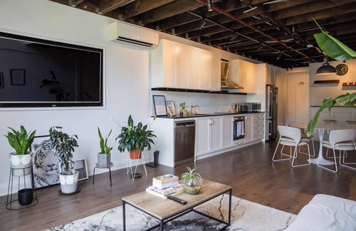 Surry Hills Apartment | Loft Style Living Sophisticated Urban Retreat