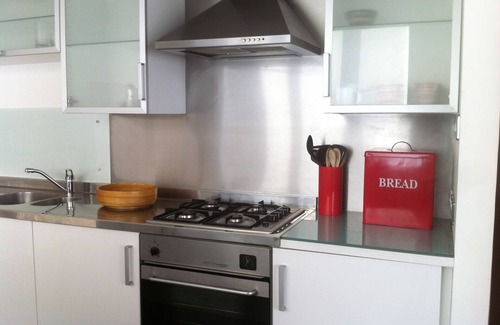 Leith Condo | Loft style open plan apartment