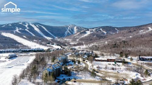 Killington House | Loft, Top-Floor Mountain View 2BR-2BA at Mountain Green, Pool, Hot Tub, Shuttle