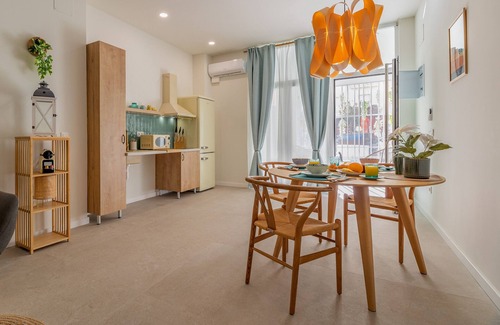 Aiora Apartment | Loft Valencia Vintage style neighborhood Ayora - RMZ29