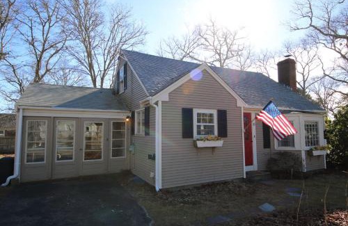 South Yarmouth House | Lofted Cape Cottage by Leavetown Vacations