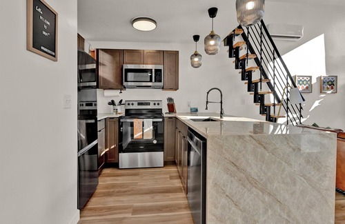 Indianapolis Cottage | Lofted house 3 min from Lucas Oil Stadium/downtown