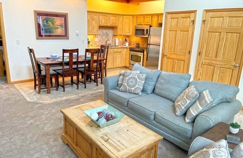 Stanley Hills Condo | Lofted two-bedroom condo with outdoor hot tub and killer mountain views!