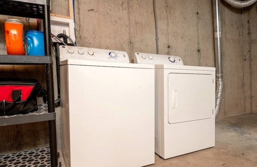 Northglenn Apartment | Loftium | Convenient & Stylish 2BR Guest Suite!