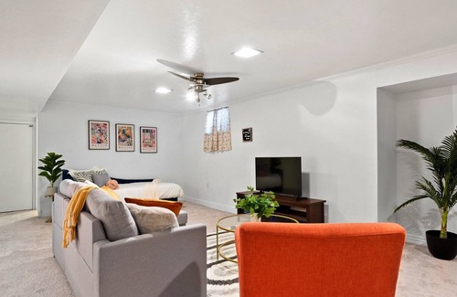 Bear Valley Apartment | Loftium | Dreamy 1 BR Guest Suite in Bear Valley
