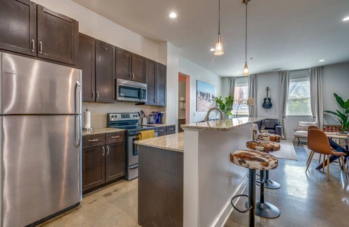 West End House | Lofts at 30th -Horizon- 2 Bedroom Executive Suite