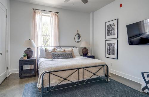 Midtown House | Lofts At 30th - Modern Life - Mins To Broadway