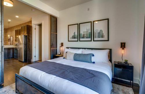 Midtown House | Lofts At 30th-Two Beats-2 Units-Mins to Broadway