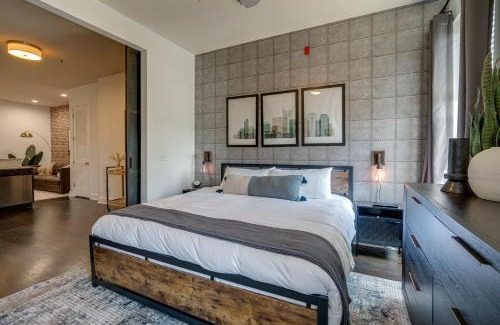 Midtown House | Lofts at 30th - Urban Lodge - 6 Mins to Broadway