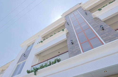 Fern Hill Villa | Lofty Stay