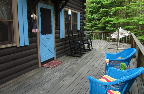 Southwest Harbor Cabin | Log cabin in the best town on Mt. Desert Island